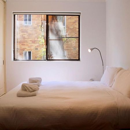 Spacious 3 Bedroom Apartment 20 Min To The Cbd Sydney Exterior photo