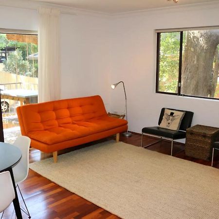Spacious 3 Bedroom Apartment 20 Min To The Cbd Sydney Exterior photo